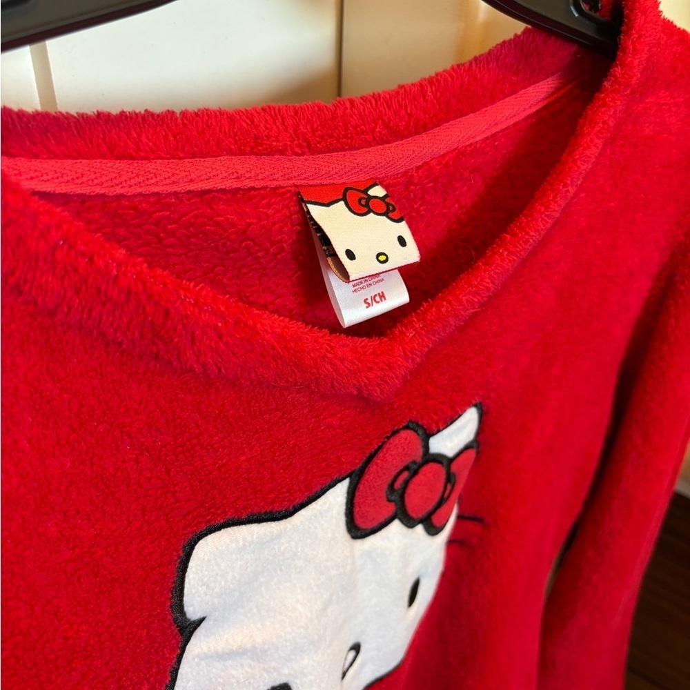 Hello Kitty Red Fleece Sweater - Picture 9 of 10